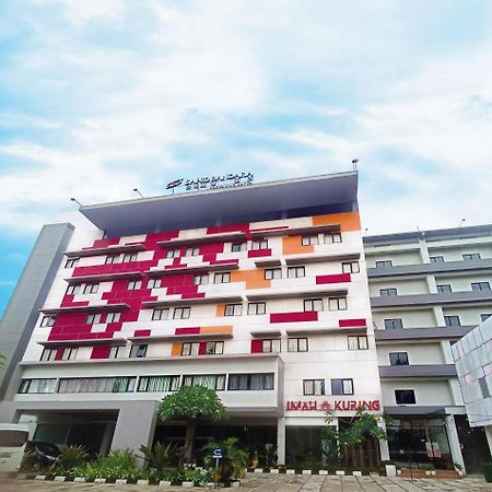 班达拉坦格朗菲芙酒店 当格浪 外观 照片